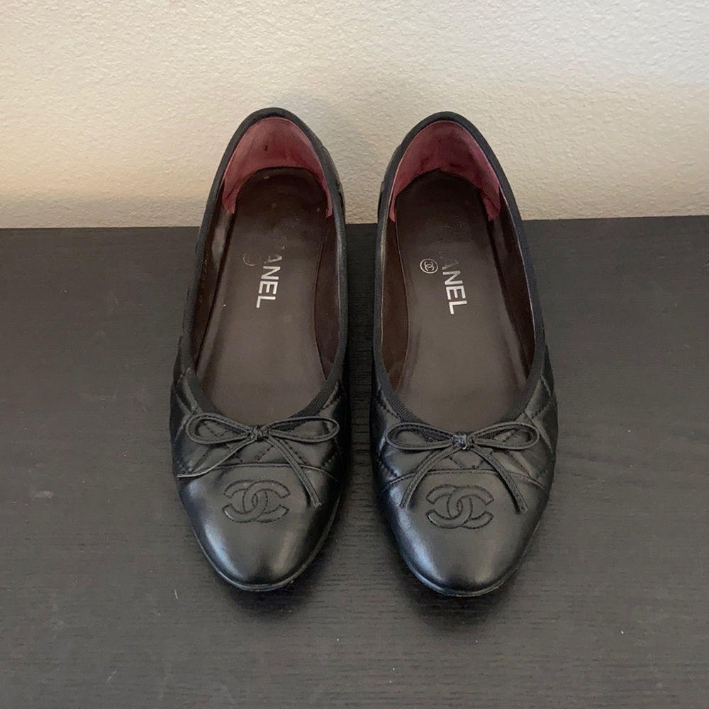 Used Chanel Black Ballerina Flats